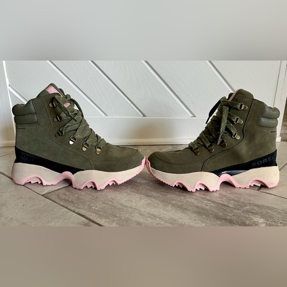 Sorel Kinetic Impact Conquest Sneaker Boots - Picture 8 of 10